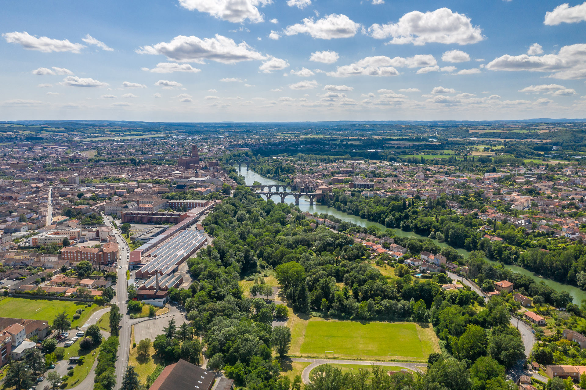 Vue aérienne d'Albi depuis la rue de la Mouline